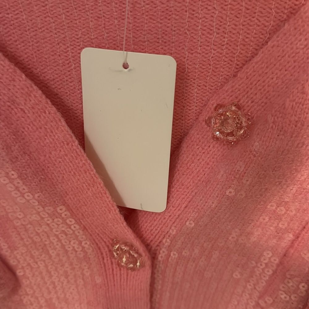 Pink Sequin Cardigan - BRAND NEW - 4 Front Pockets - Flower Buttons - Size Small - Picture 4 of 6